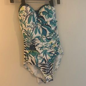 Tommy Bahama strapless swimsuit Size 6